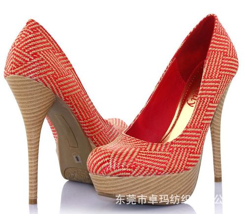 卓玛编织 匠心工艺，解锁PP拉菲草箱包的绿色时尚新可能