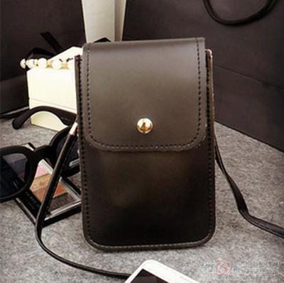 高碑店市梁家营许娜箱包销售部 专注女包批发，打造时尚便捷的手机包潮流